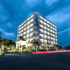 https://the-palm-palace-resort.hotelssihanoukville.net