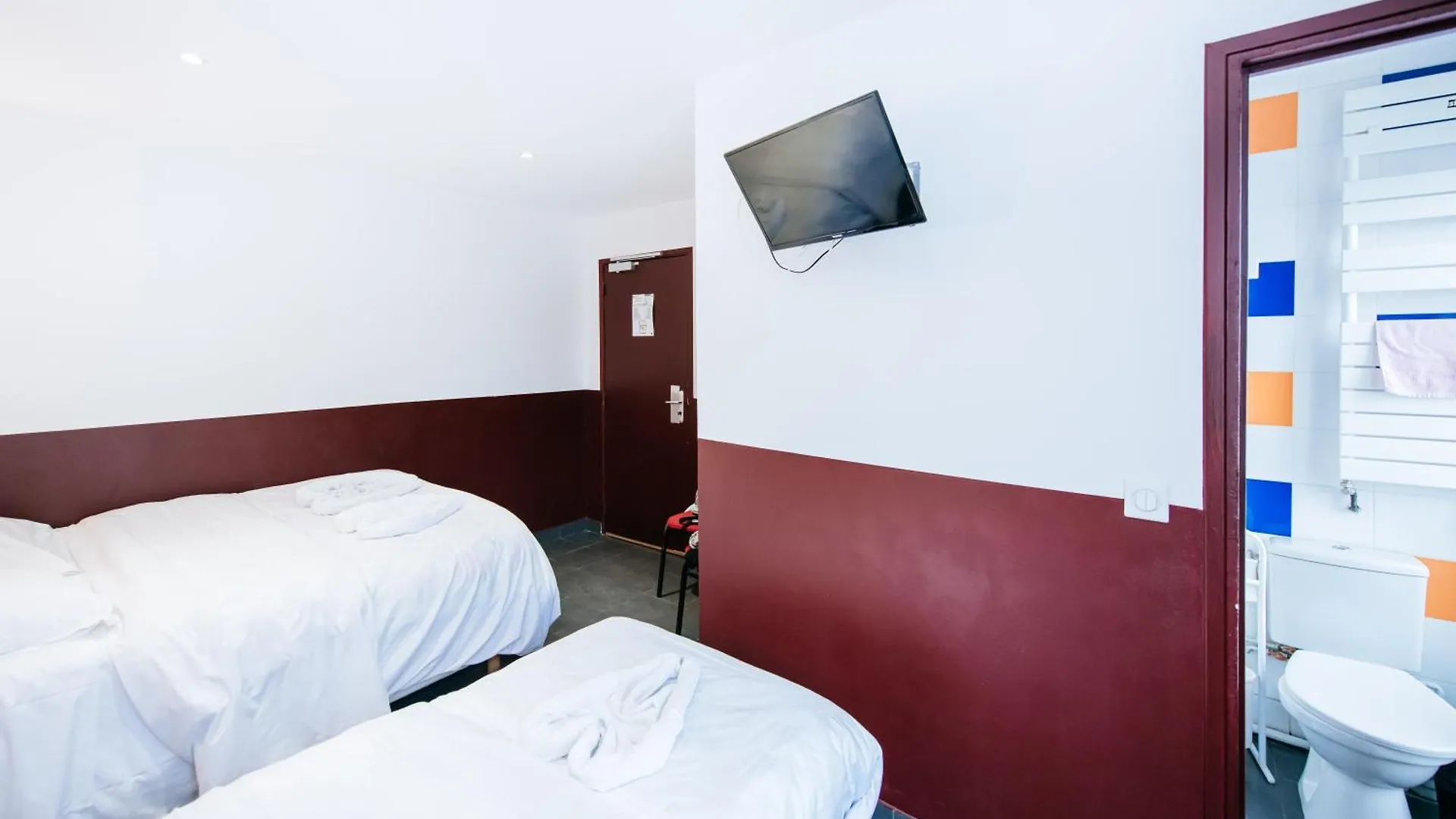 פריז Hotel De La Poste