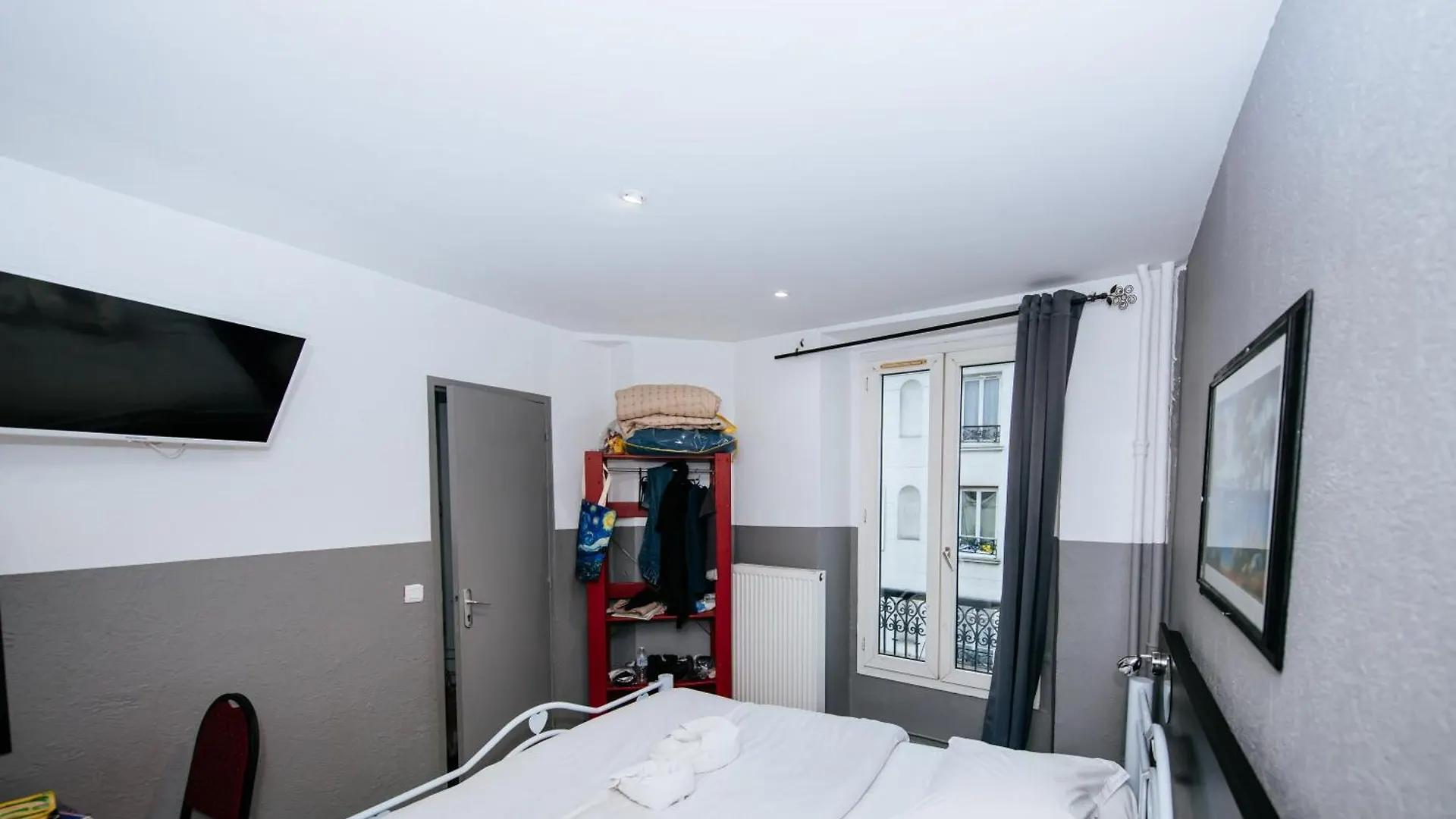Hotel De La Poste Paris
