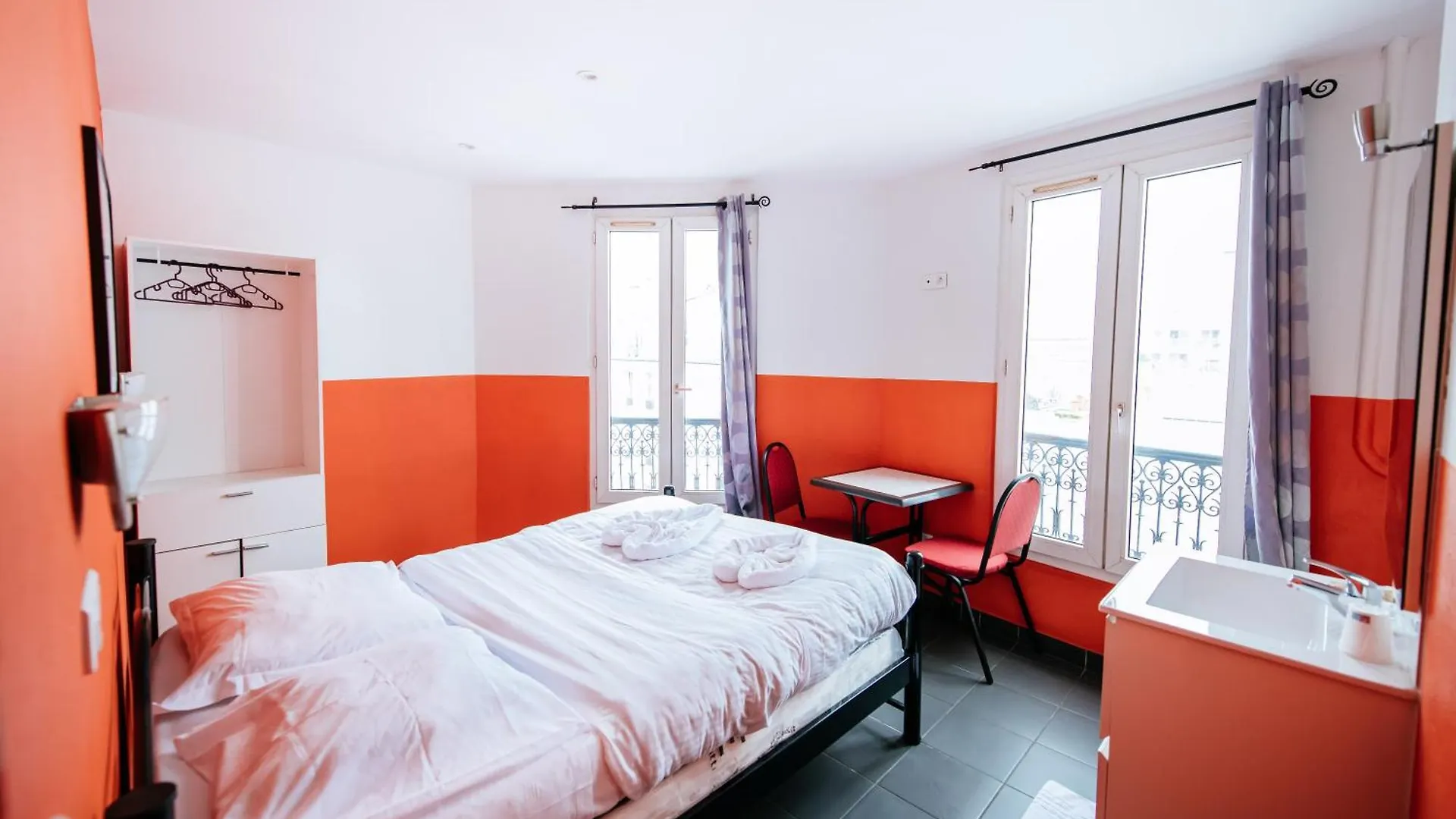 Hotel De La Poste Paris 3*,  Frankrike