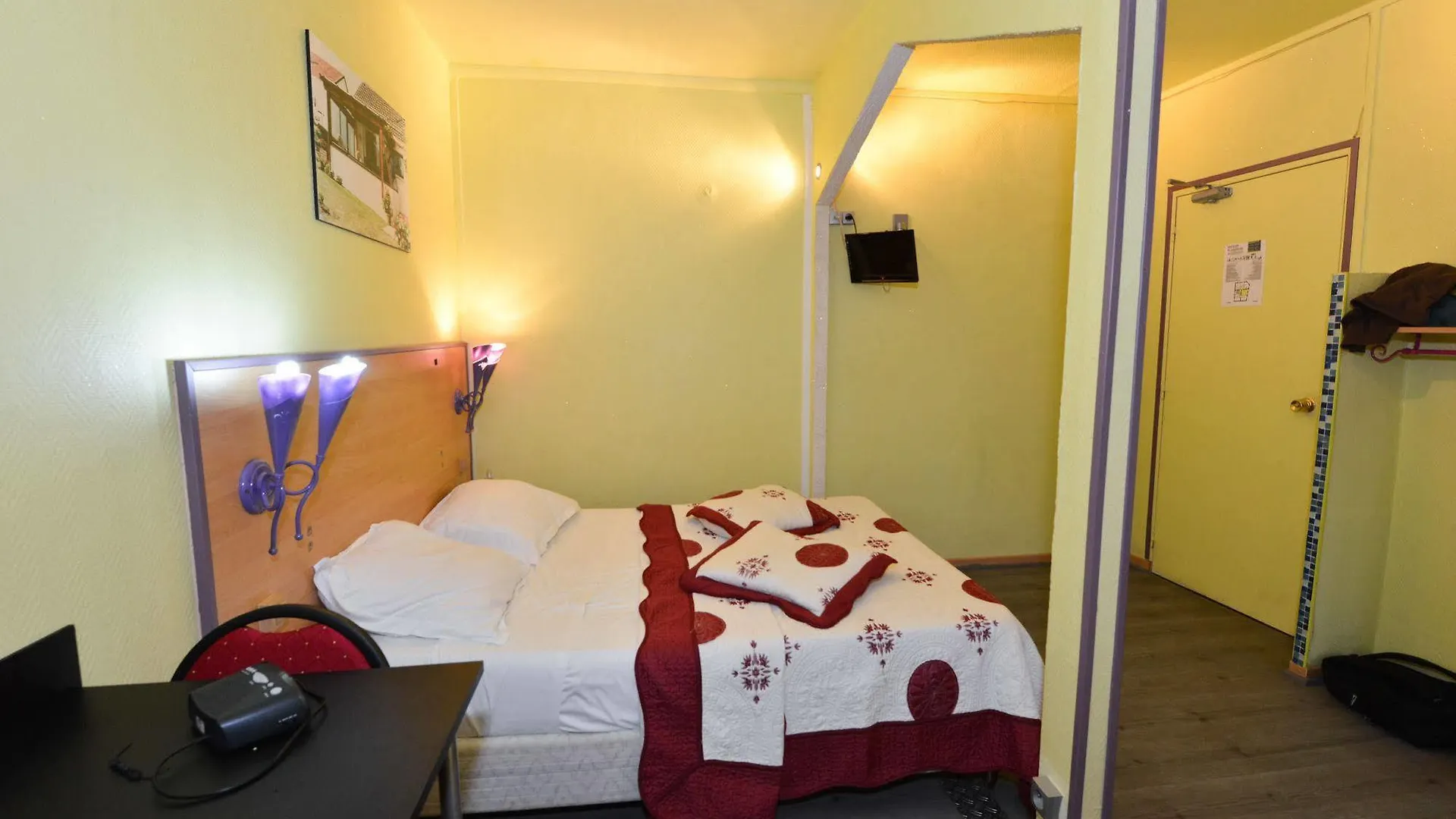 Hotel De La Poste Paris 3*,  France